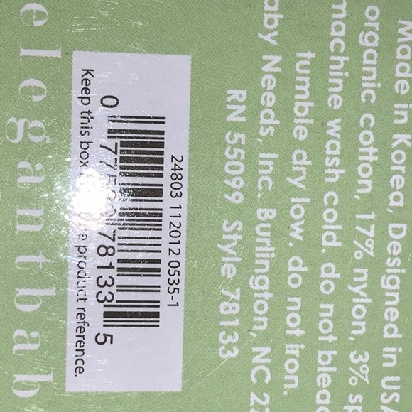 NIB Elegant Baby Girl Socks Gift Box Set - Gym Shoes Design - Size 0-12 Months - Picture 3 of 3